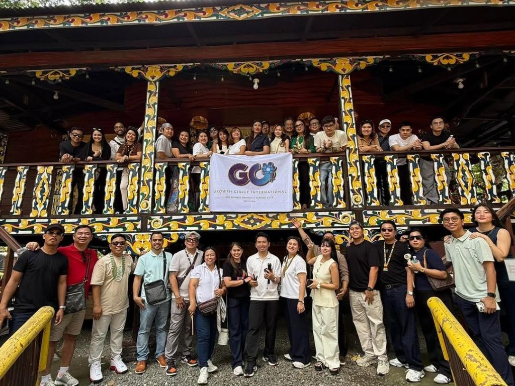 Full group photo of GCI Growth Sessions Davao: Clarity to Legacy attendees
